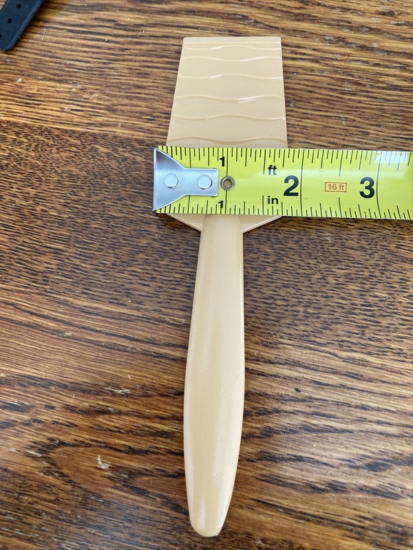 VTG ATECO Decorating Comb # 1446 & Pampered Chef Tool, Sold As Is, No Return gallery