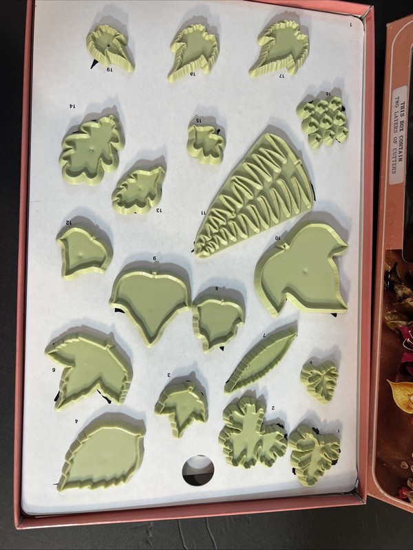 Vintage JEM 3 Flower Gum Paste Cutters for Cake Icing Decorating Kit British Set gallery