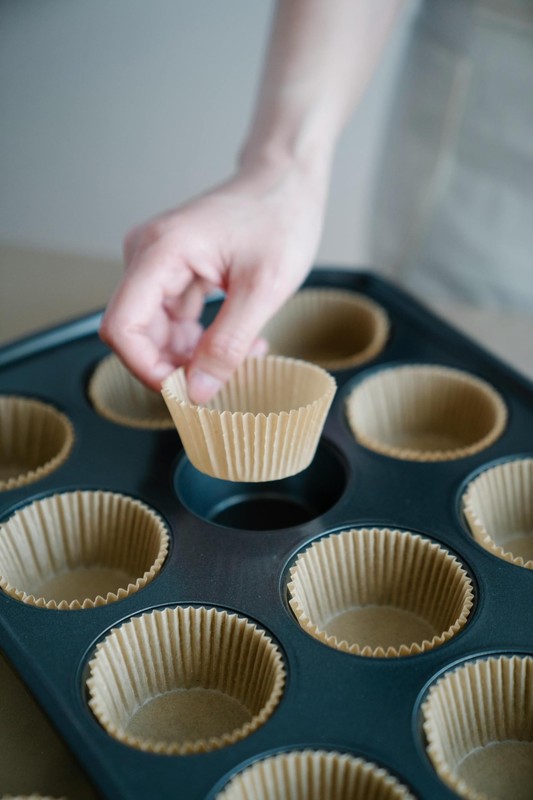 500 Pcs Natural Cupcake Liners Non-Stick Greaseproof Muffin Liners for Baking gallery
