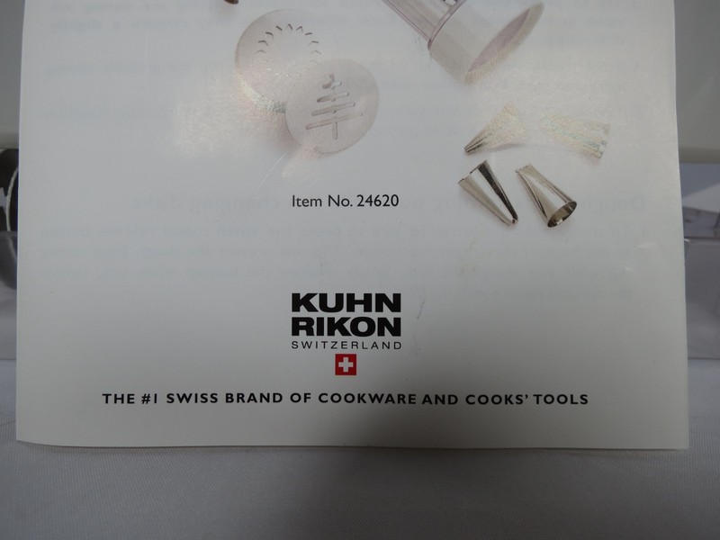 Kuhn Rikon Clear Cookie Press 12 Disks 4 Tips 2 P-Bags & Case Williams Sonoma gallery