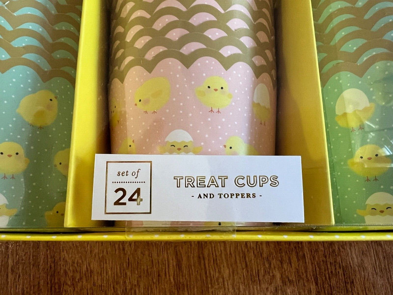 Easter Baking 24 Treat Cups & Picks Chicks & Eggs NEW gallery