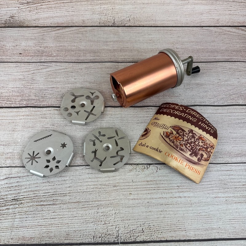 Mirro Vintage Dial A Cookie Press w/ 3 Dials – COMPLETE!