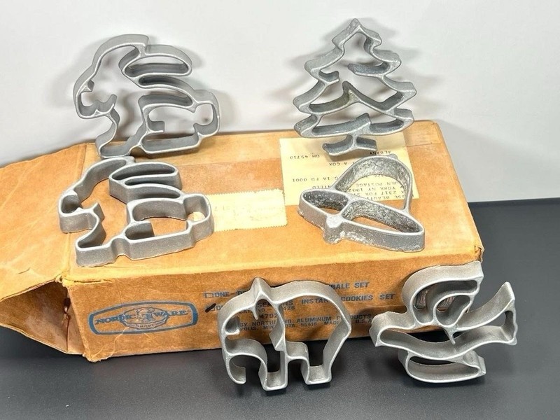 Vintage Nordic -Style Aluminum Cookie Cutters – Set Of 6