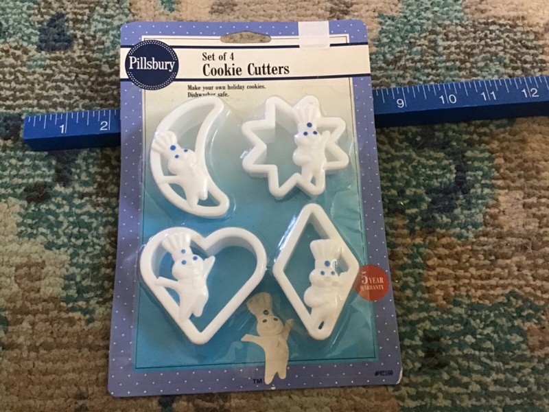 Pillsbury Cookie Cutters Doughboy 4 Pc Moon Heart Diamond Vtg But NEW In Package