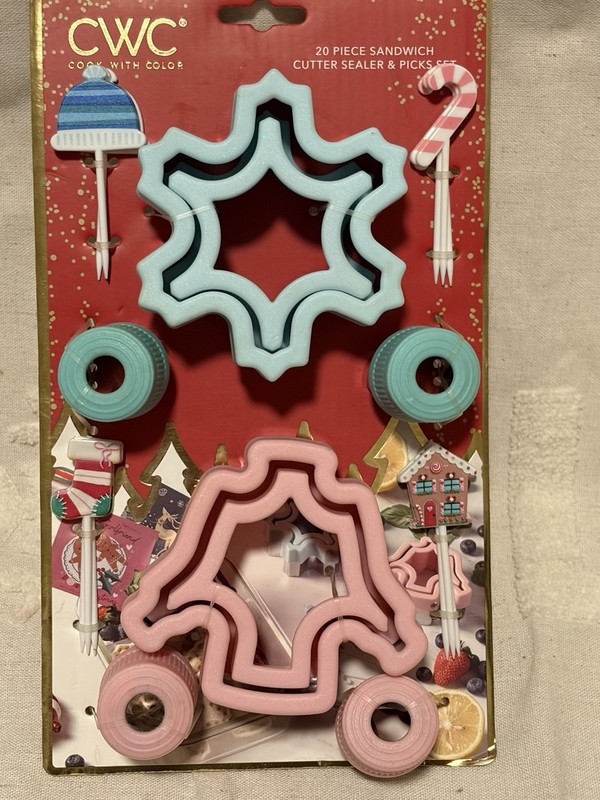 Sandwich Ck Cutter Set Mittens- Sweater- Snowflake Great Fun For The Picky Eater