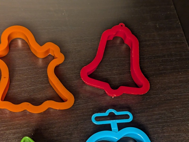 Vintage Lot of 5 Plastic 1 Metal Cookie Cutters - Dog, Dog Bone, Ghost, Tree ETC gallery