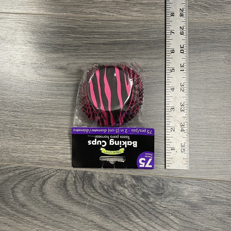 Wilton Pink Zebra Stripes Print Baking Cups Cupcake Liners 75 Count gallery
