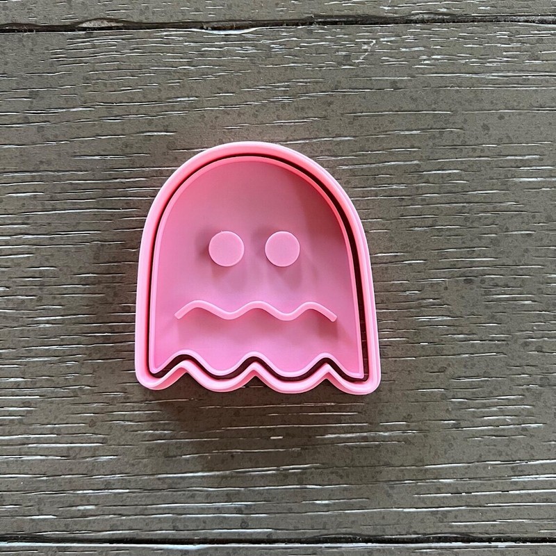 6-Piece Pac-Man Cookie Cutters & Stamp Set - Great gift Baking Party gallery