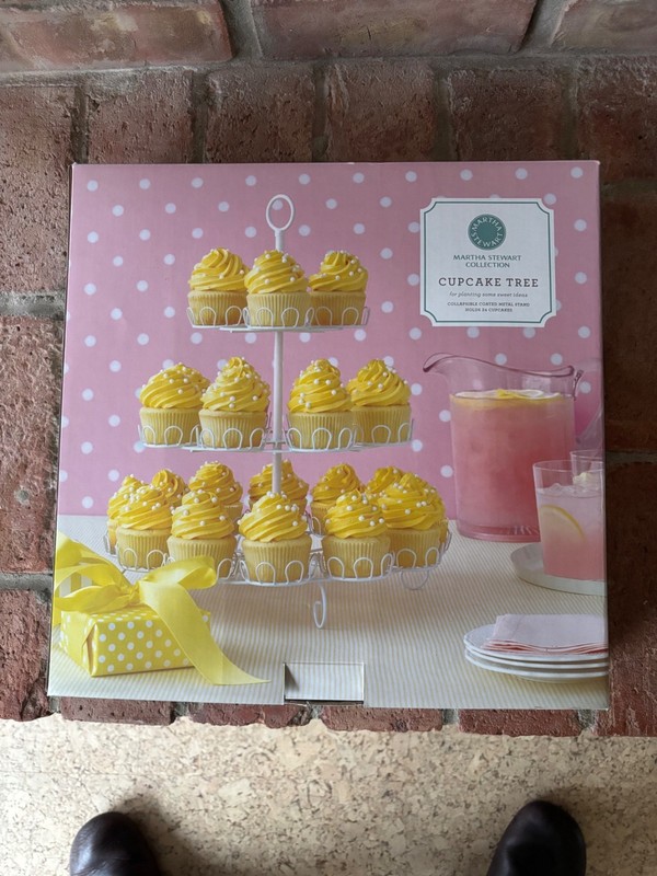 Martha Stewart Collection Cupcake Tree 3 Tier White Metal Stand NIB Collapsible