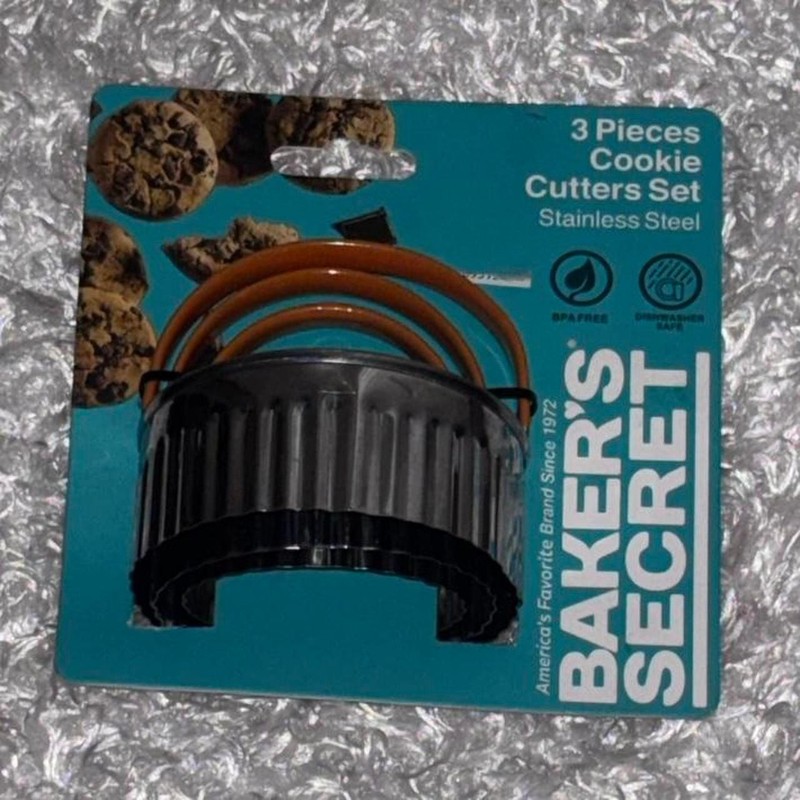 Baker’s Secret 3 Pieces Cookie Cutters Set Stainless Steel BS40169