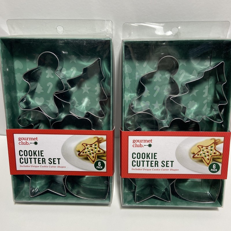Lot Of Two Christmas Cookie Cutter Set.