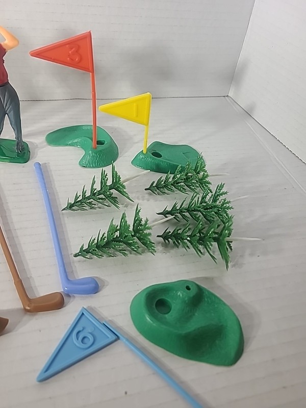 Large Lot Vintage Wilton Golf Themed Cake Topper Cake Decoration Set - 23 Pieces gallery