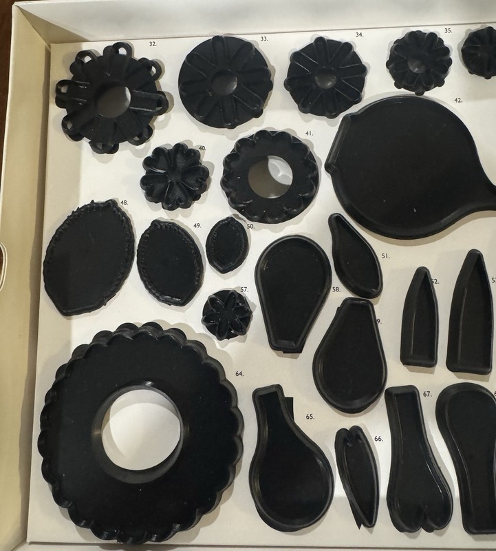 Jem 2 Cake Decorating Cutters 75 Different Flower Cutters gallery