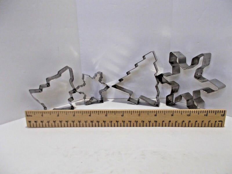 Christmas Cookie Cutters Lot of 4 Silver Tone Snowflakes and Christmas Trees gallery