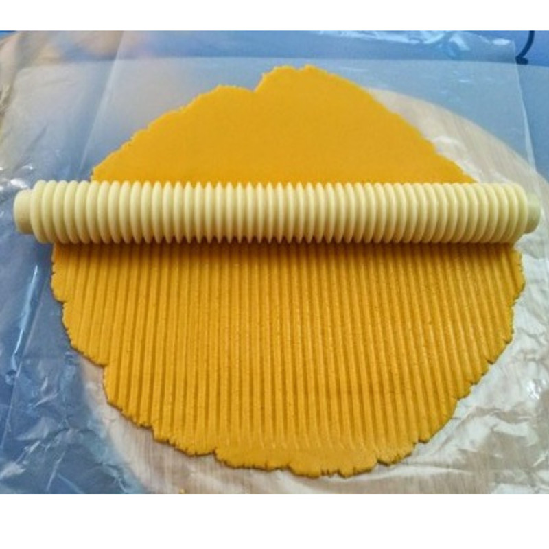 25cm Pineapple Tart Mold Corrugated Rolling Pin Hard Plastic gallery