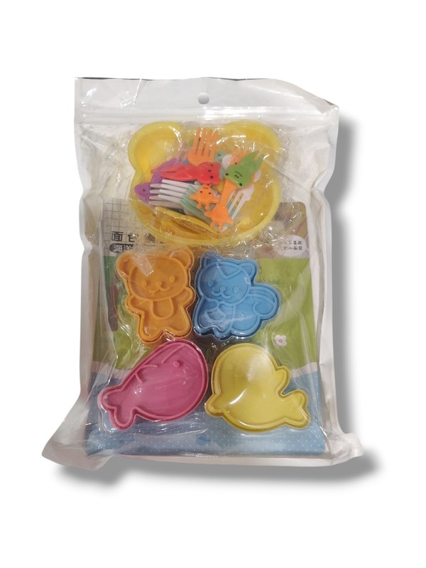 5 Pcs Sandwich Cutters Set, Animal Shaped Cutters, w/ Bonus animal food picks gallery