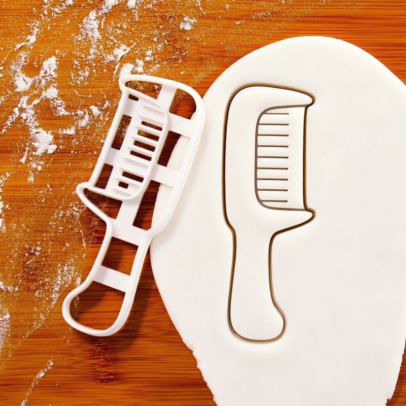 Comb Cookie Cutter – beauty hairdresser salon barber stylist groomer haircut