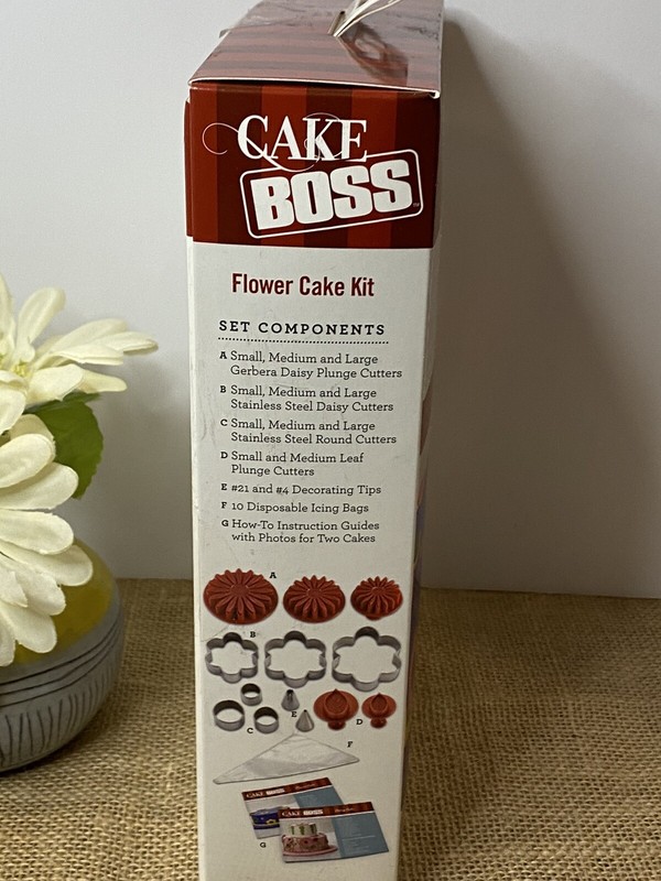Cake Boss 25pc FLOWER CAKE KIT NEW IN BOX! all Needed To Decorate A flower cake! gallery