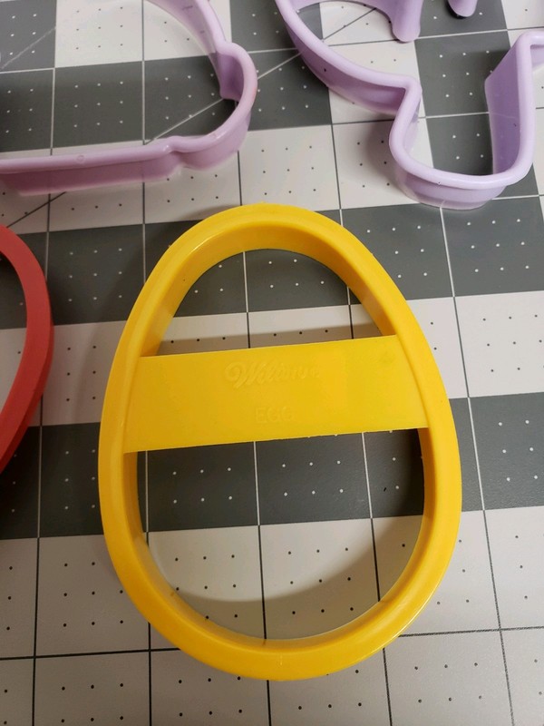 Cookie Cutters Plastic Easter 7 PC Set gallery