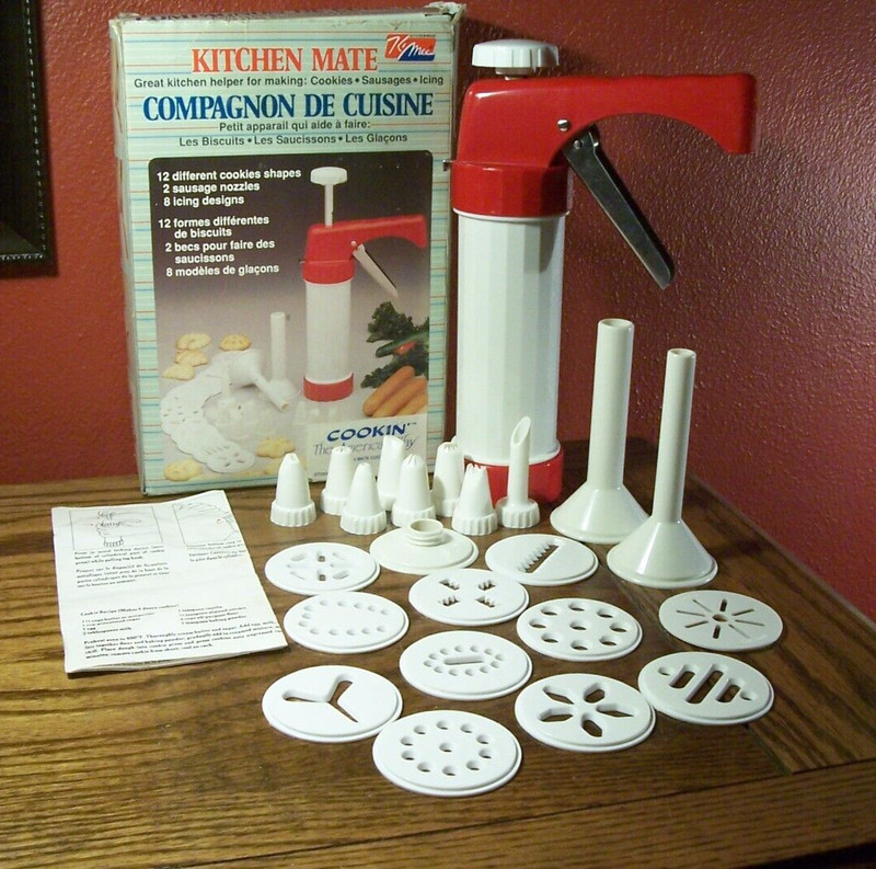 Kitchen Mate Plastic Cookie/Sausage/Icing Press Gun-23 Piece Kit with Box