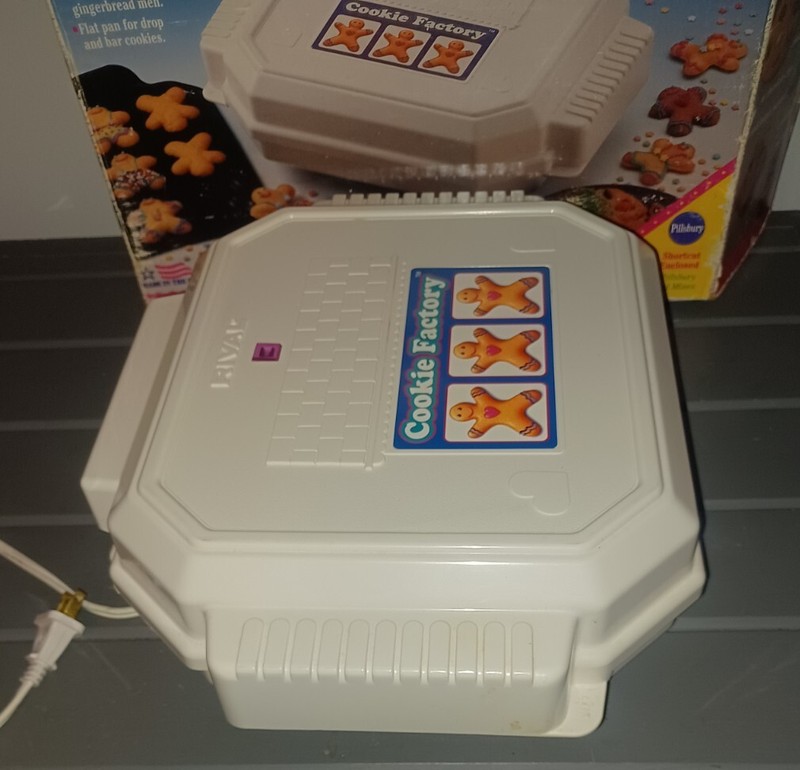 Rival Cookie Factory Cookie and Snack Maker with extra Cookie Pan and Manual gallery