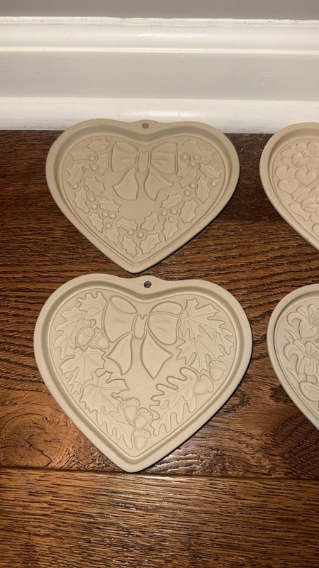 The Pampered Chef Stoneware Seasons Of The Heart Series Cookie Molds 2003 USA gallery