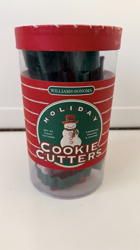 Williams Sonoma Holiday Cookie Cutters Set 8 Christmas Shapes NEW