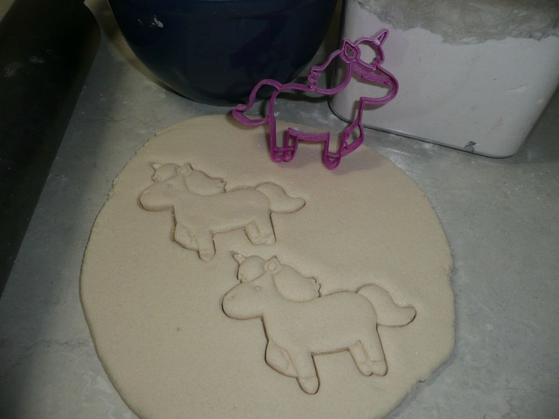 UNICORNS MYSTICAL MAGICAL HORSES WITH HORNS SET OF 4 COOKIE CUTTERS USA PR1553 gallery