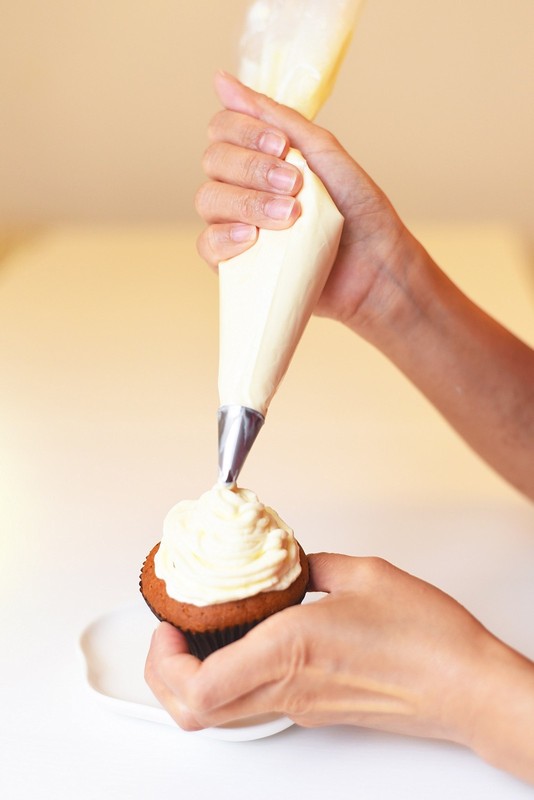 PastryGear Grip-Pro 21-Inch Nonskid Ultra Thick Disposable Pastry/Decorating/... gallery