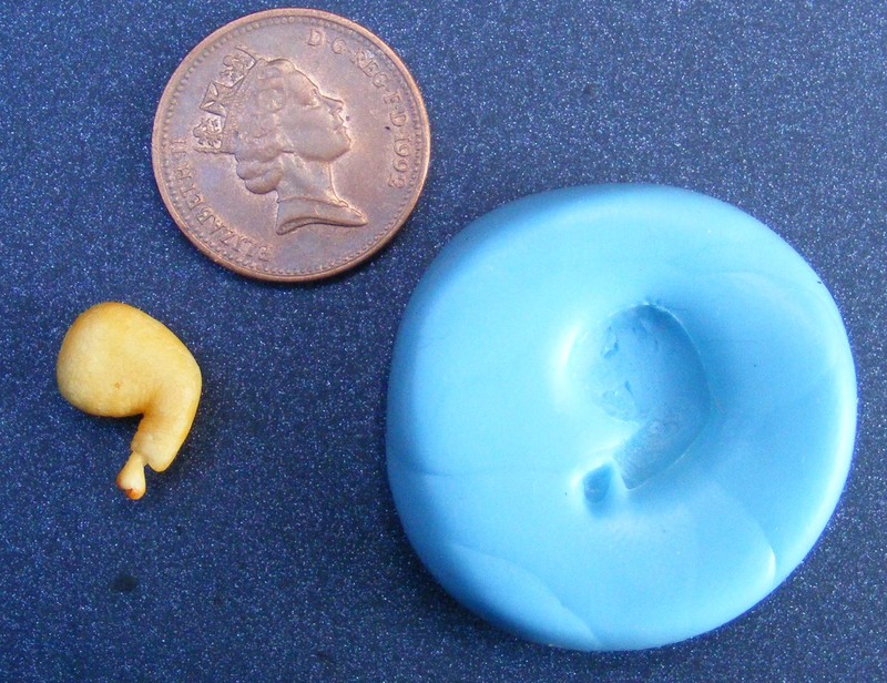 Dolls House Chicken Leg Mould Reusable Silicone Rubber 1:12 Scale tumdee