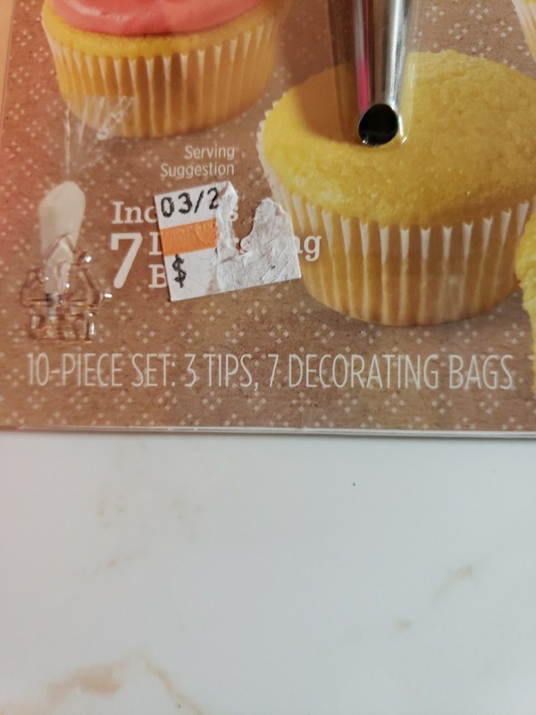 61 Tips 14 Piping Bags Cookie Cake Decorating Kit with Assorted Tips gallery