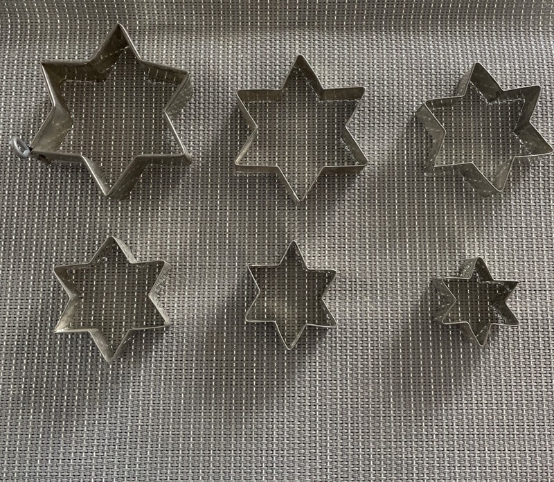 VTG G.M.T.Co Czechoslovakia Set 6 Stars of David Hanuhhaka Metal Cookie Cutters