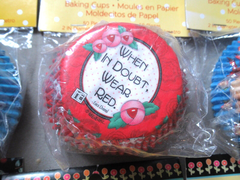 Mary & Co Mary Engelbreit Paper Baking Cups 6 Pkgs of 50~Quotes~2 in Cupcakes gallery