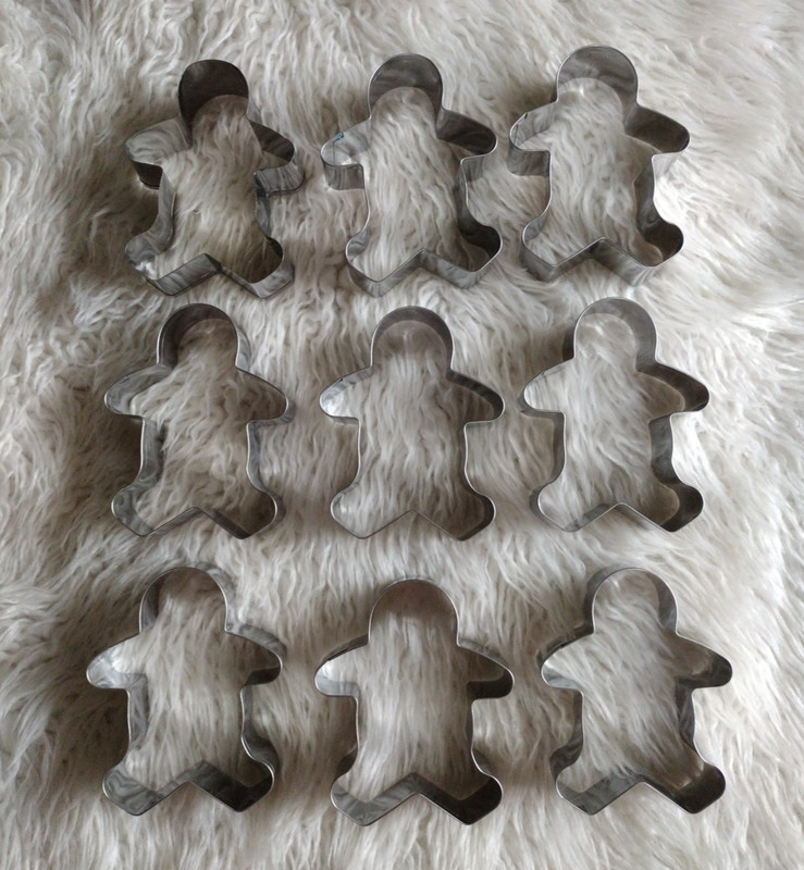 18 Total (9 Girls & 9 Boys) Fox Run Gingerbread 3.5" Man Christmas Cookie Cutter gallery