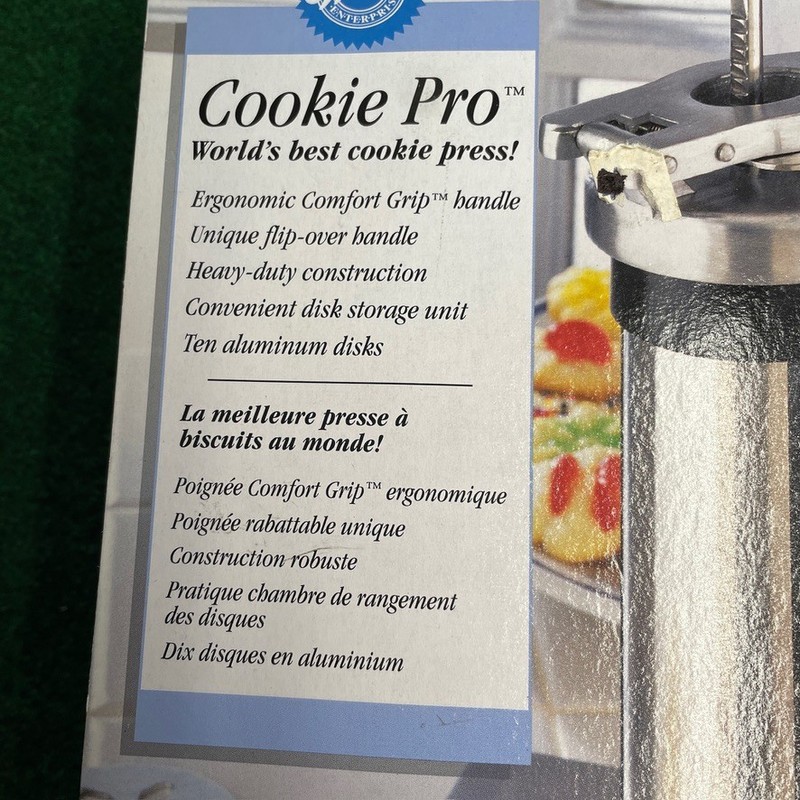 Wilton Cookie Pro 2104-4002 Stainless Steel and Aluminum Manual Press 10 Shapes gallery