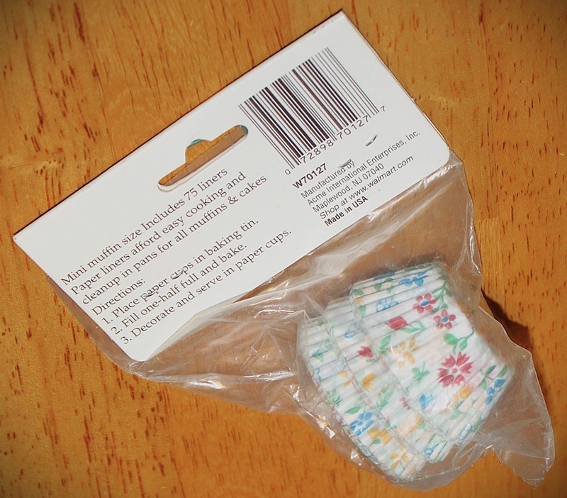 Acme ~ 75 COUNT FLORAL BAKING CUPS,LINERS (Mini Size) Set of 2 pks #W70127 - New gallery