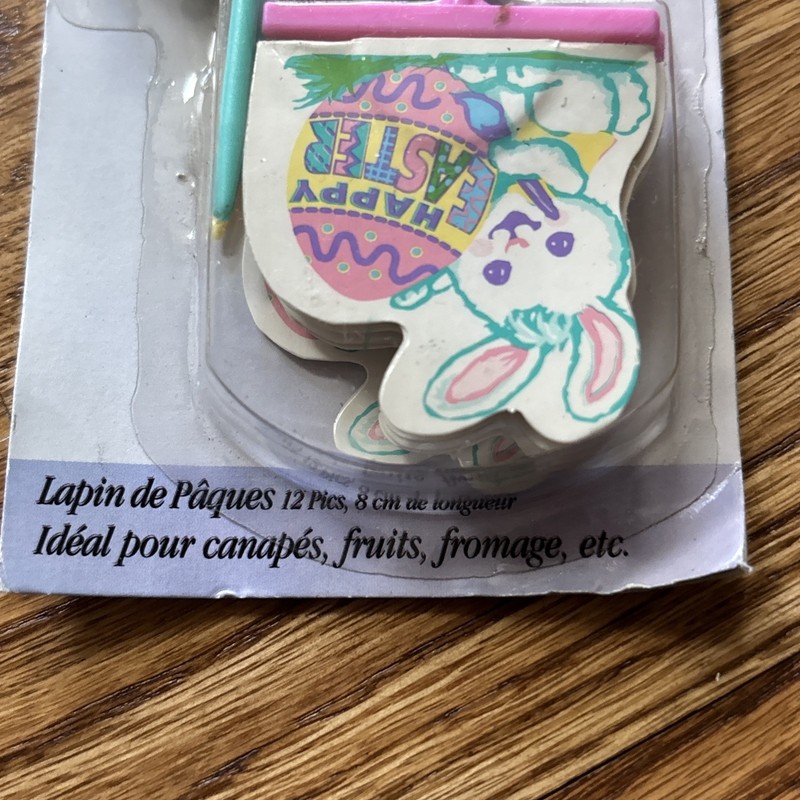 NOS NIP Set of 2 Vintg. 1996 Wilton Easter Bunny Fun Pix Cupcake Party Picks NEW gallery
