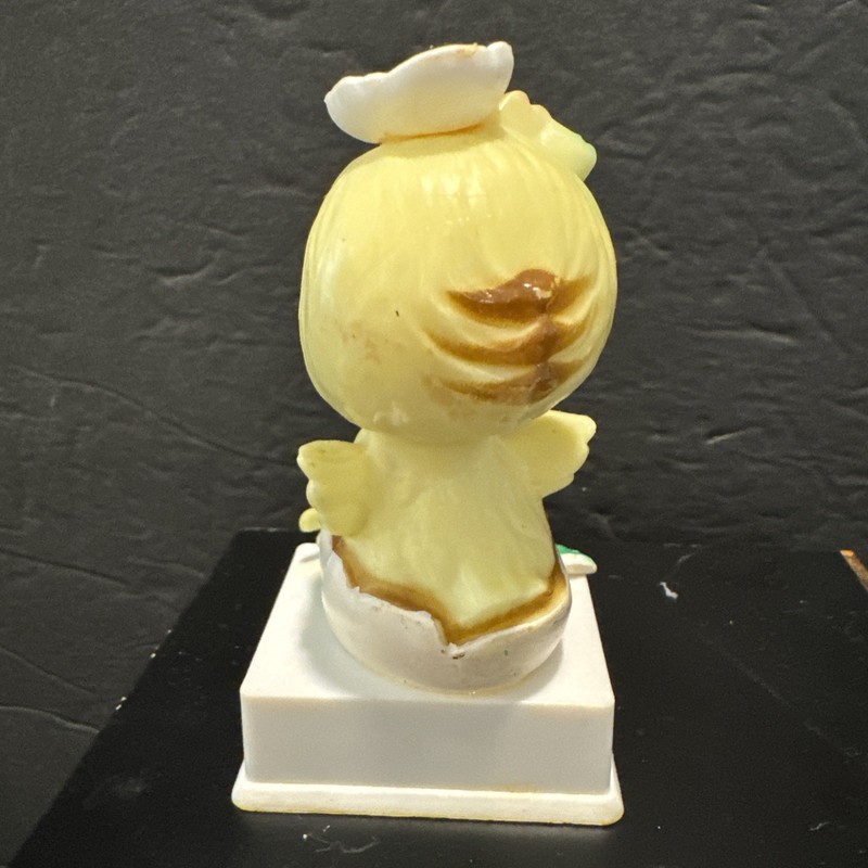 VTG Wilton Sugar Plum Cake Topper Happy Birthday Chick Plastic 4” 1970s gallery