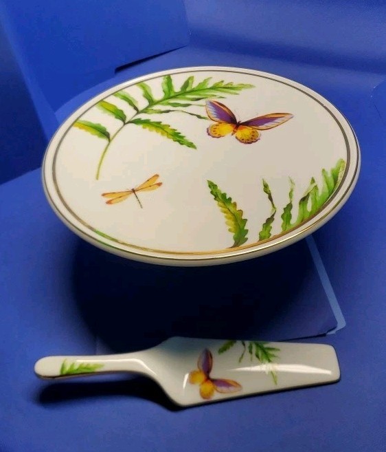 CHARTER CLUB PORCELAIN 12"INCH CAKE PLATTER WITH CAKE KNIFE ON A 4"INCH STAND gallery