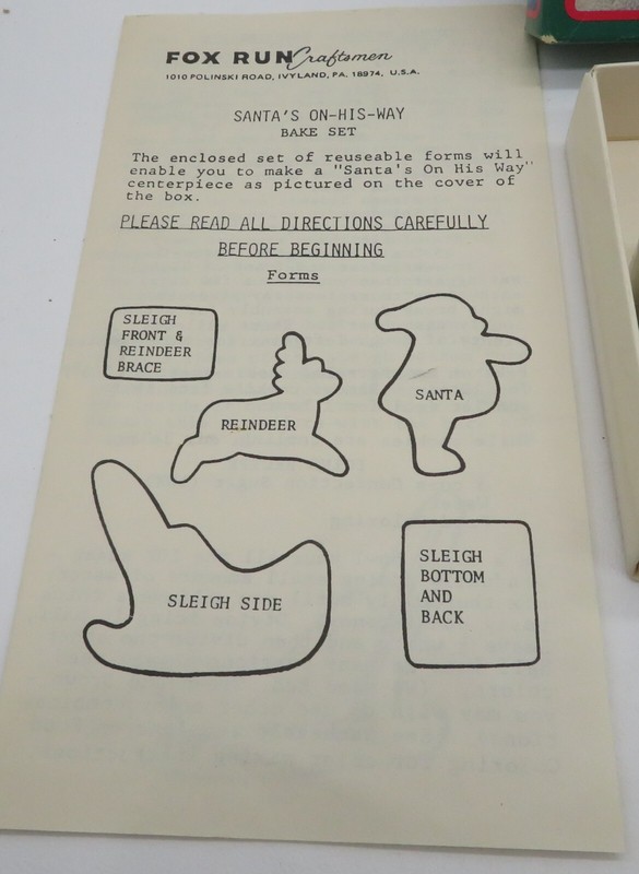 1981 FOX RUN Santas On His Way Bake Set Cookie Cutters gallery