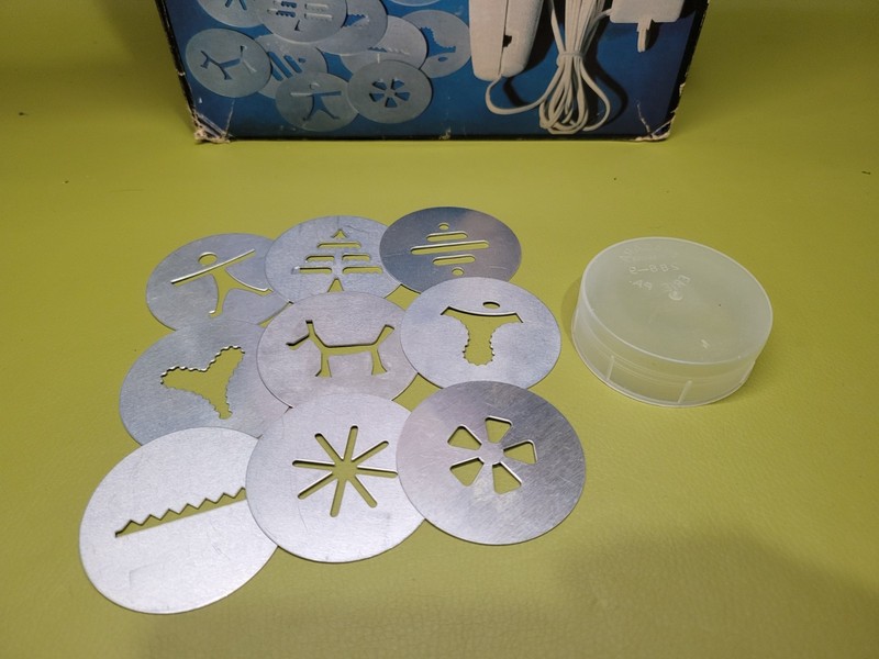 WEAR-EVER SUPER SHOOTER ELECTRIC COOKIE MAKER 70001 - COMPLETE - WORKING gallery