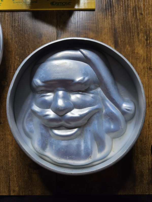 Vintage 70s Wilton Cake Pan Mold Ring W/ Santa, Bunny, Horseshoe, 4 Leaf Clover