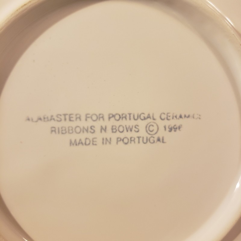 Ribbons And Bows 1996 Cake Plate Lid 3d Alabaster For Portugal Ceramics Vintage gallery