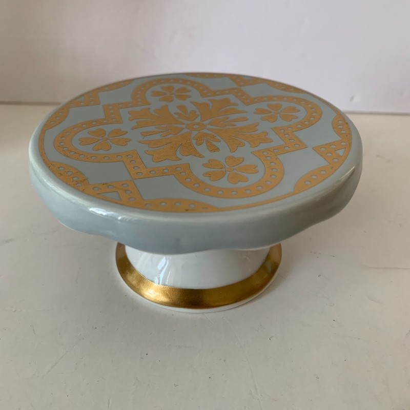 GRACE TEAWARE PORCELAIN CUPCAKE STANDS – SET OF 4 – GRAY WITH GOLD DESIGN z gallery