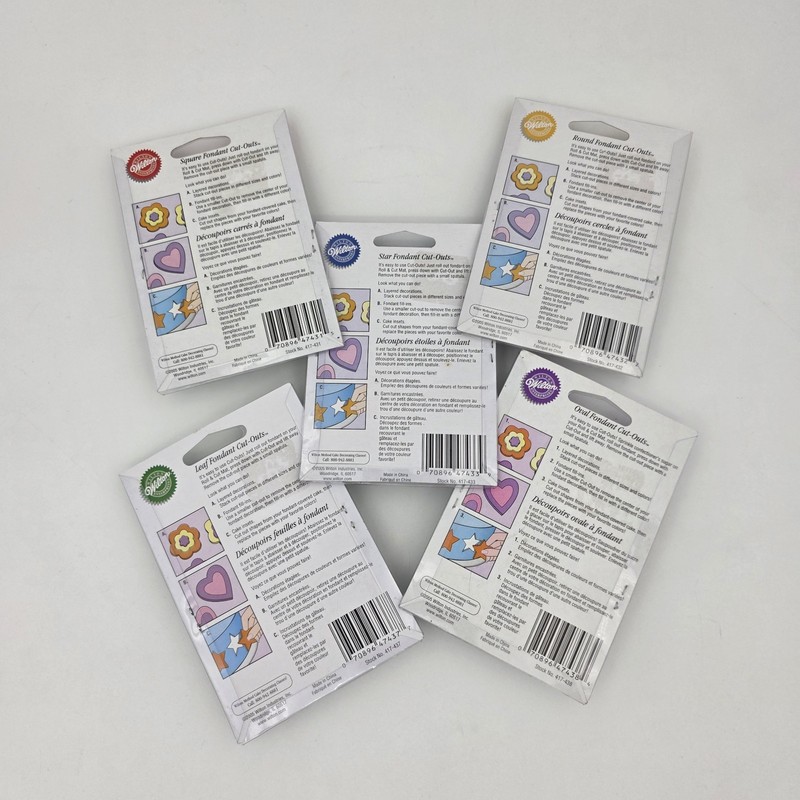 Wilton Fondant Cutters Cut-Outs Square Leaf Oval Round Star -New gallery