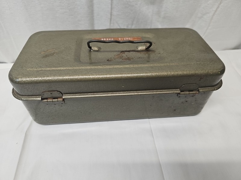 VTG MIRRO COOKY Pastry Press set, housed original olive green  metal tin case gallery