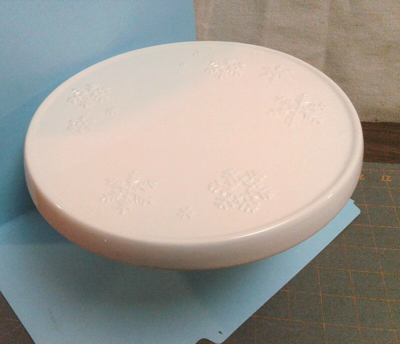 Hallmark Cake Stand Snowflake Holiday Christmas Pedestal White Embossed NIB gallery