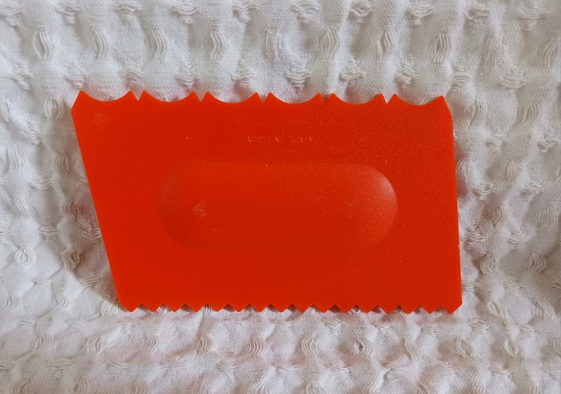 Tupperware Cake Decorator Plastic Kitchen Tool Gadget Orange + Fondant Mold Red gallery