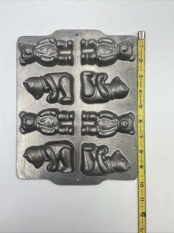 Vintage 3D Teddy Bear Mold Cast Craft Aluminum 8 Bears Mold gallery