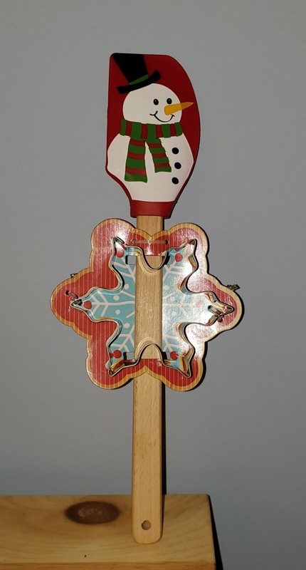 DEI Snowman Spatula & Snowflake Cookie Cutter Set Christmas Red & White Kitchen